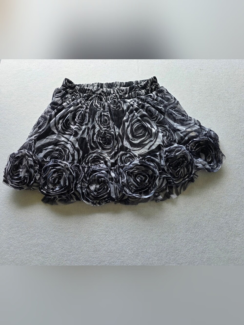 Whimsigoth Rachael & Chloe Black and White Rose-Trim Mini Skirt